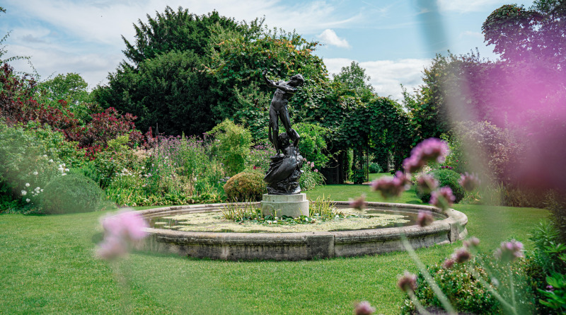 Who Is Sir John Sainsbury, The Landscape Designer Of The Beautiful English Monty Don Gardens? Featured Gardening Blog Image